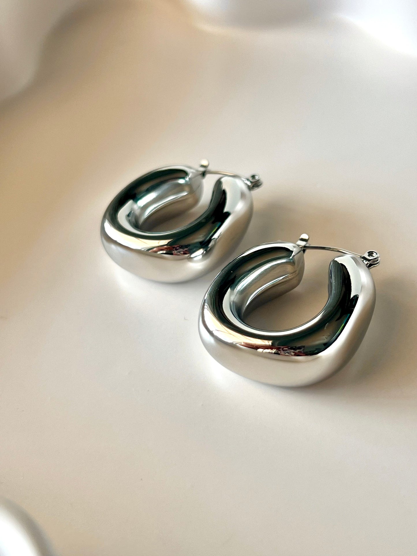 Island Breeze Hoops