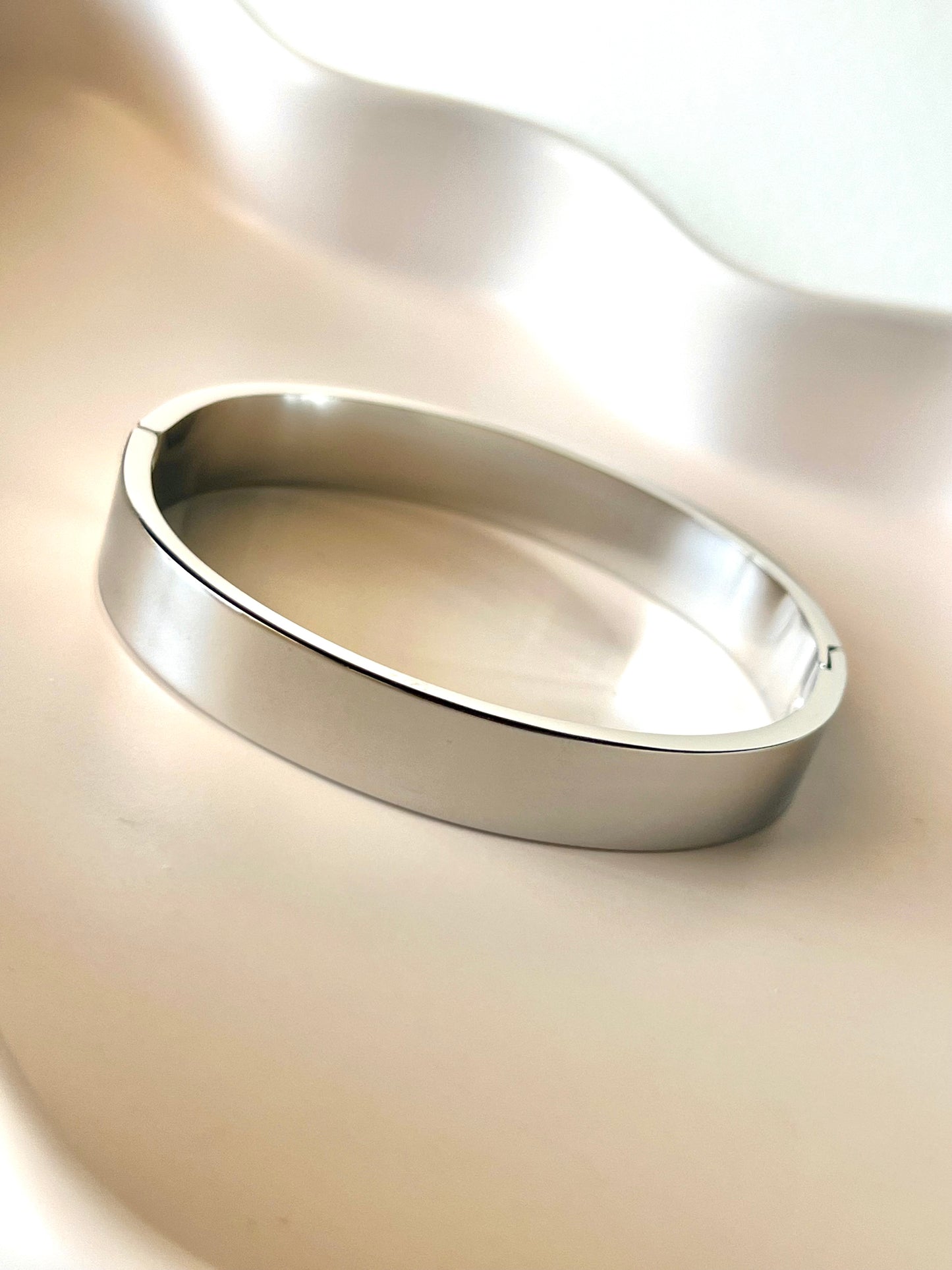 Dos Aguas Bangle